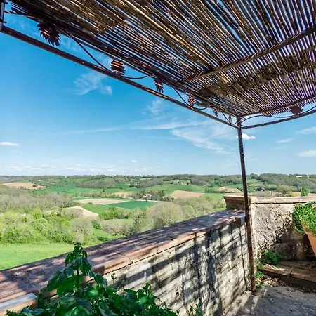 Domaine De Roujol 4*